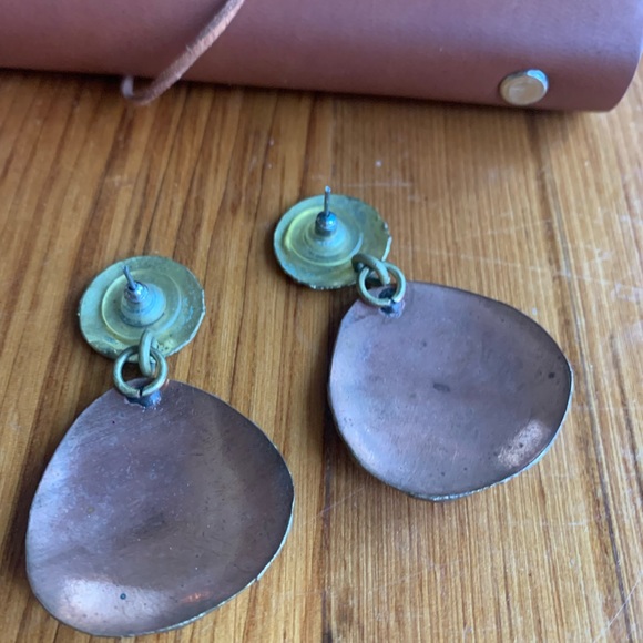 Vintage Copper & Brass Earrings ( pierced) made in India - Picture 5 of 5